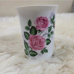 Royal Porzellan Bavaria KMP Germany Handarbeit Small Vase